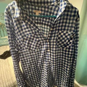 Blue plaid top